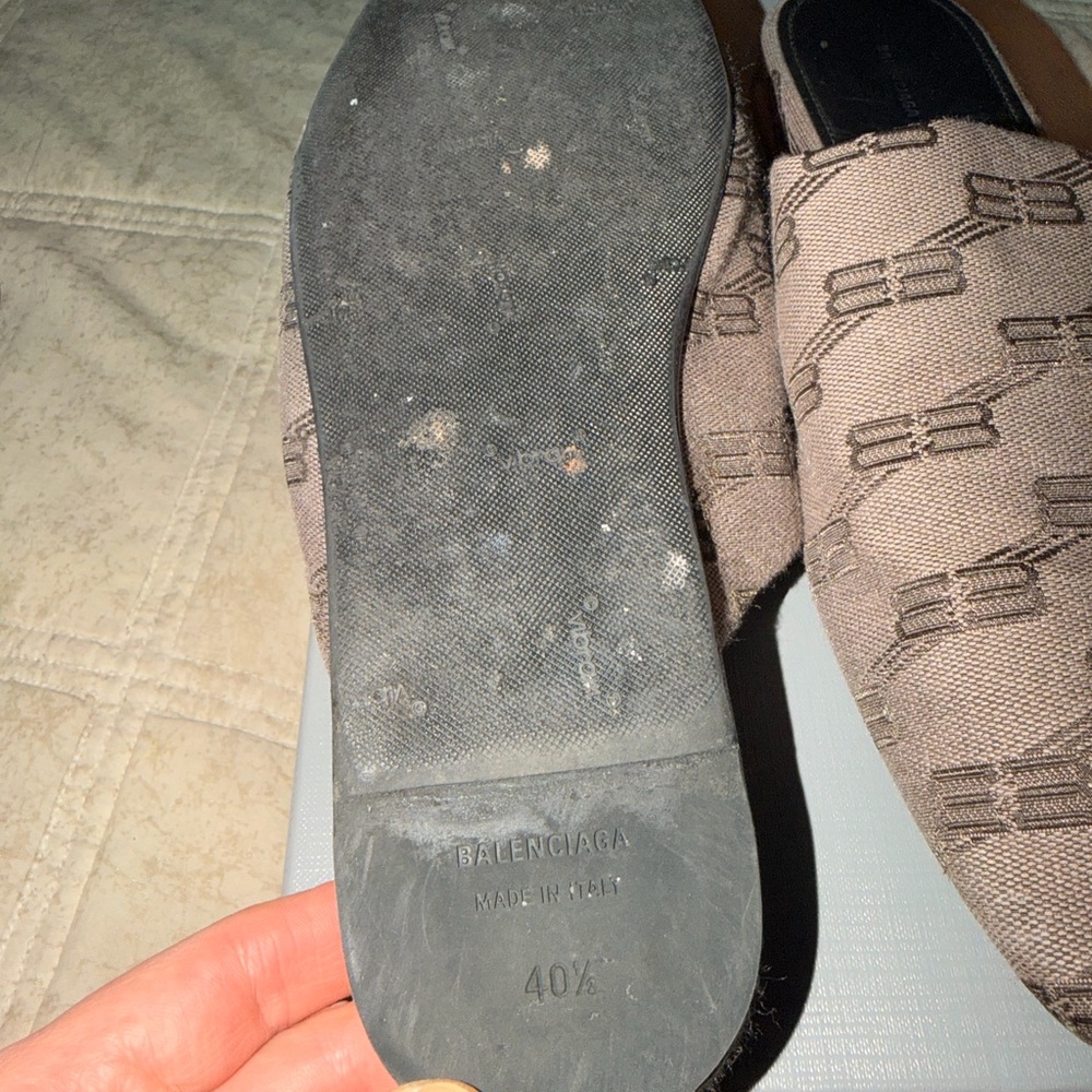 Balenciaga Brown Patterned Loafers - Picture 7 of 9
